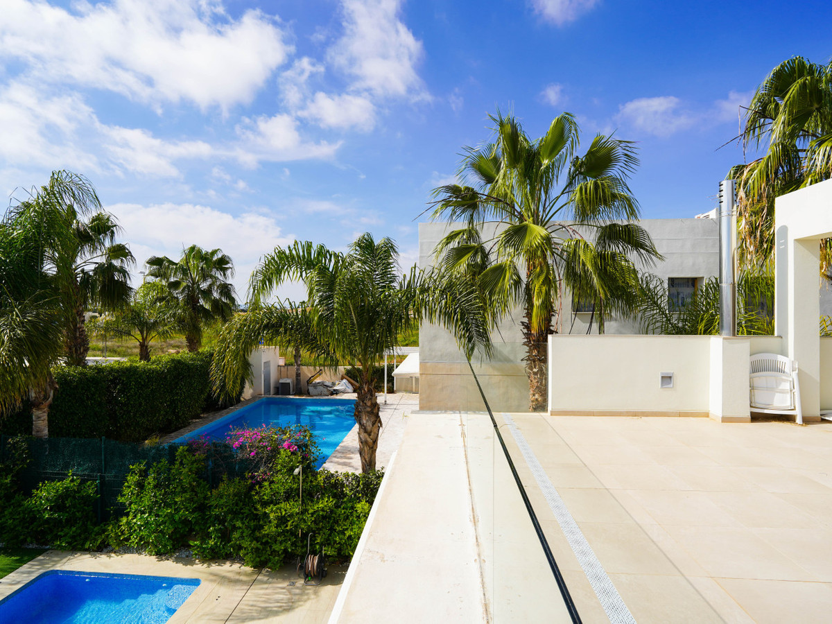 ShowFeedImage House – Detached Villa in Rojales