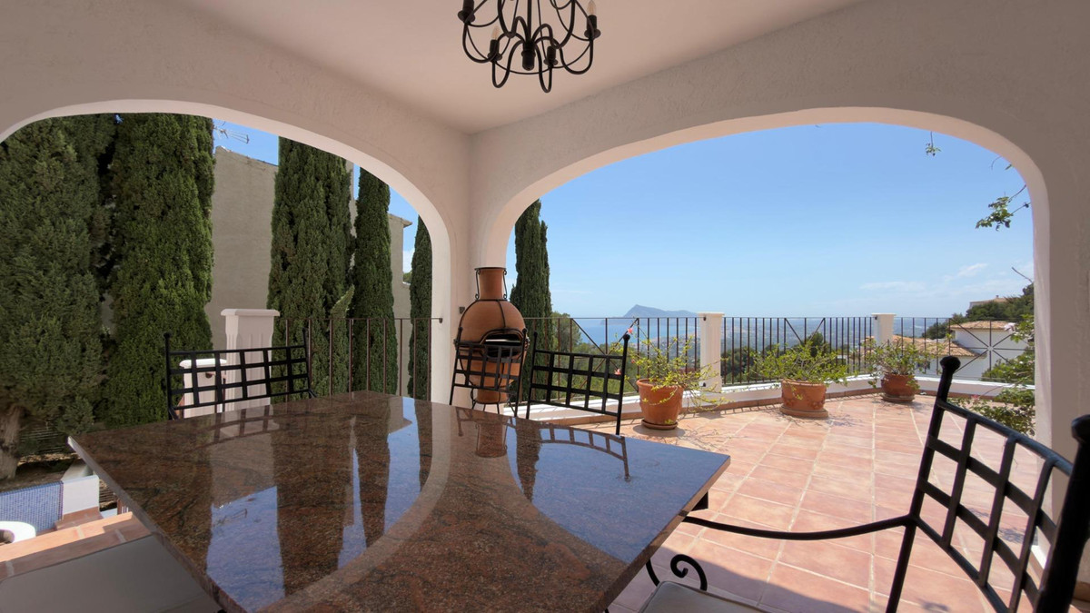 ShowFeedImage House – Bungalow in Altea