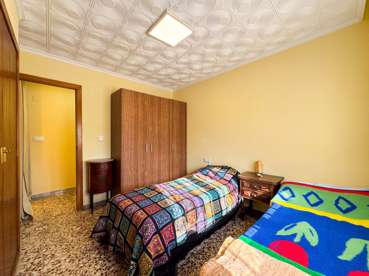 House – Detached Villa in Elda