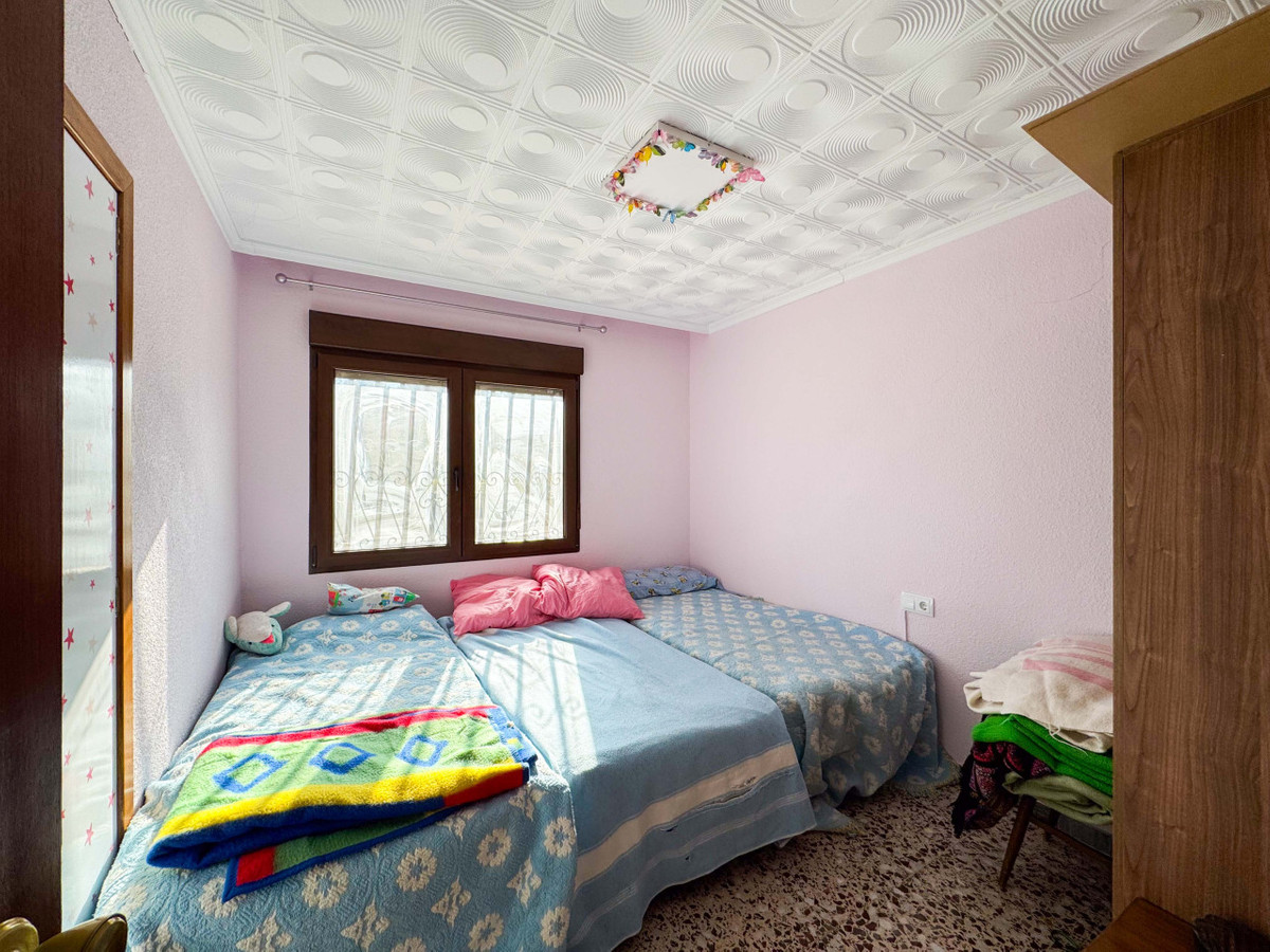 House – Detached Villa in Elda