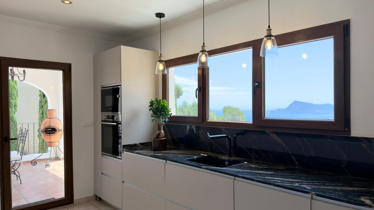 ShowFeedImage House – Bungalow in Altea