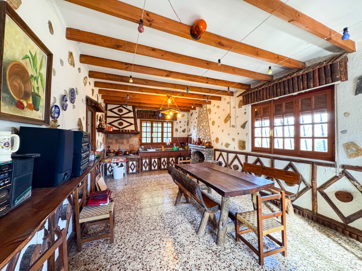 House – Detached Villa in Elda
