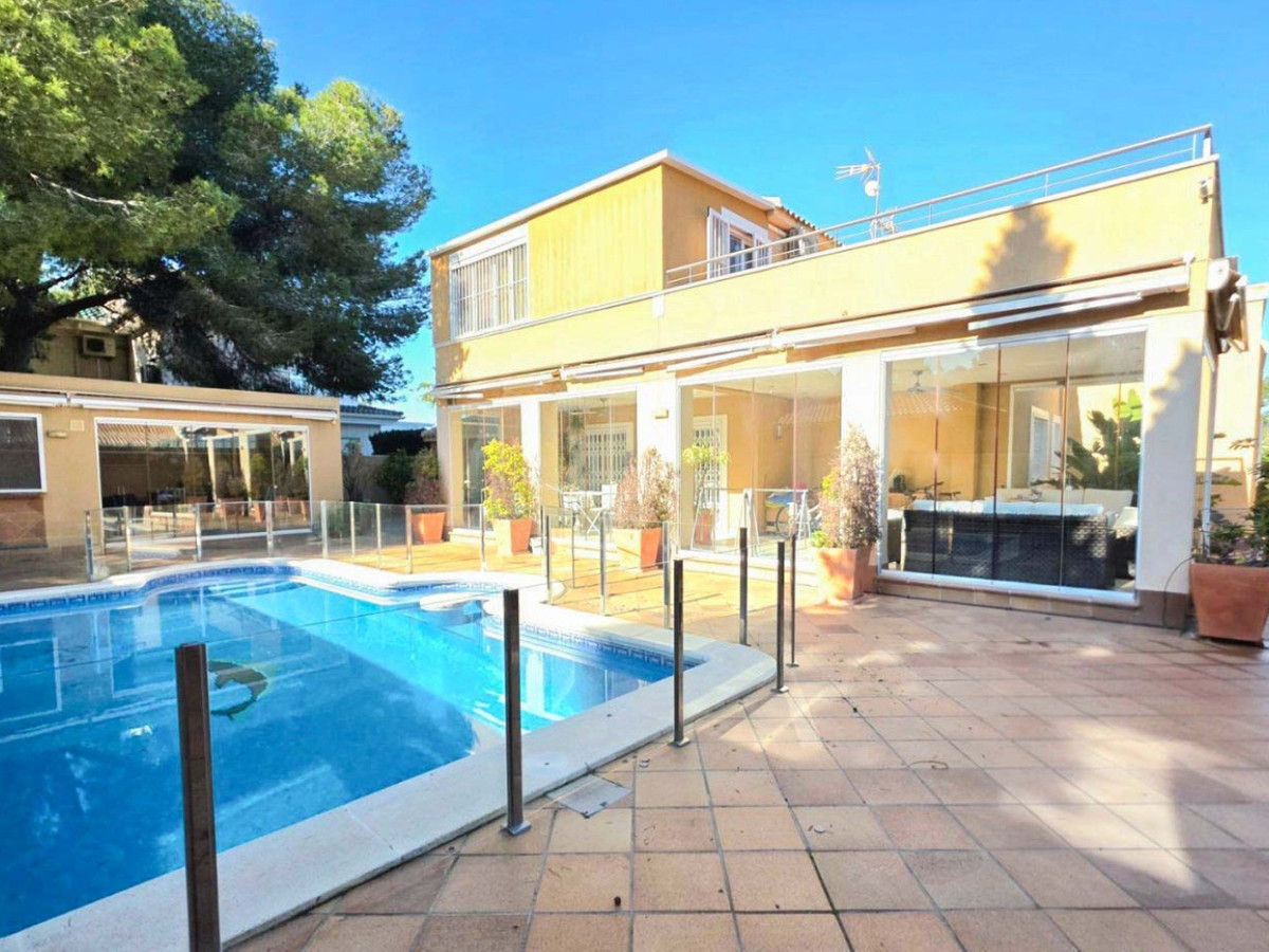 House – Detached Villa in Orihuela