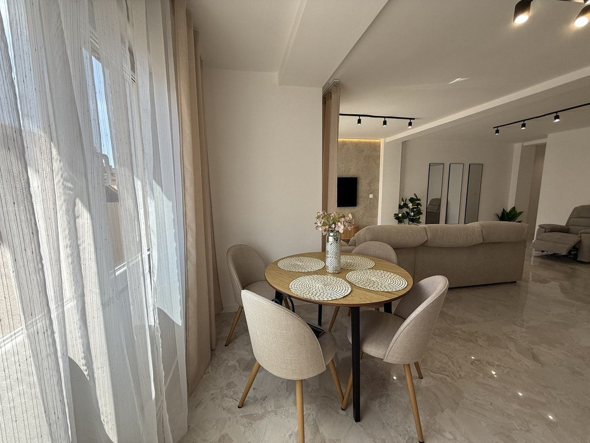 Apartment – Middle Floor Apartment in Torrevieja