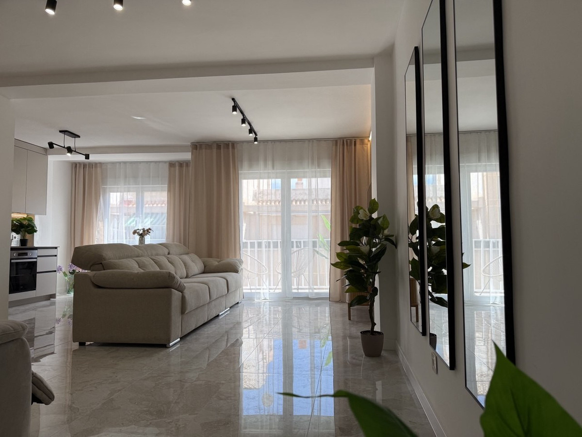 Apartment – Middle Floor Apartment in Torrevieja