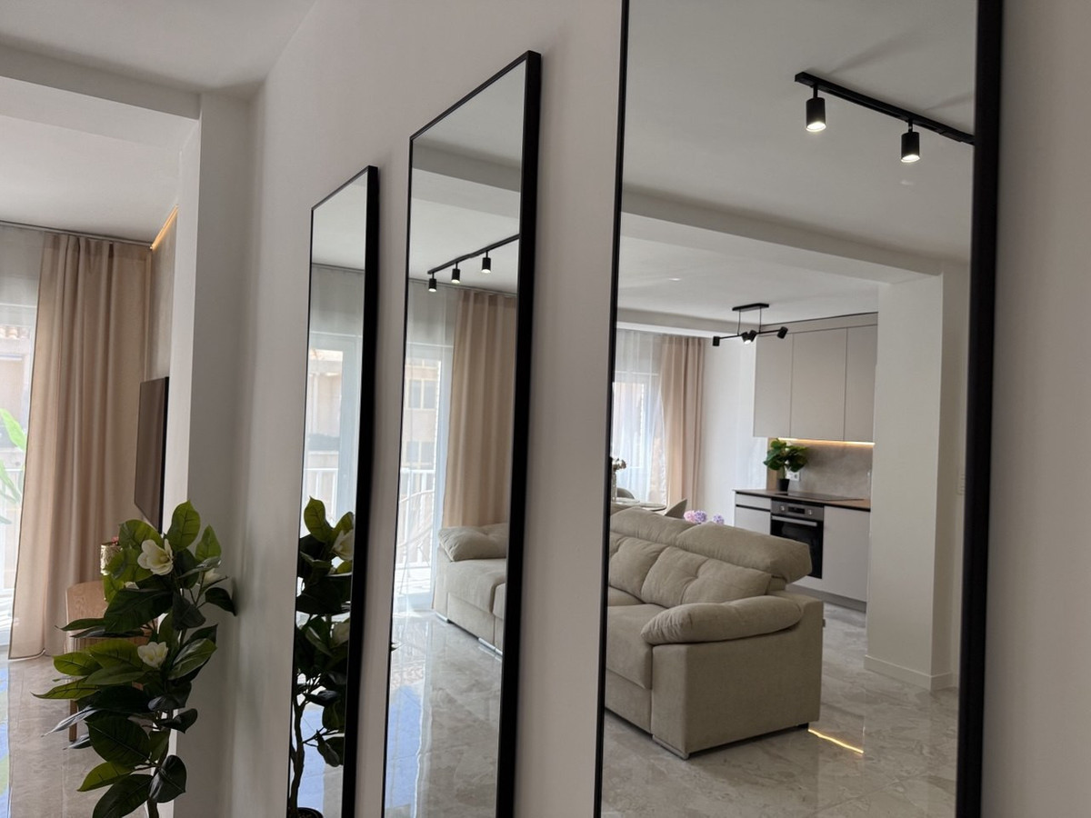 Apartment – Middle Floor Apartment in Torrevieja