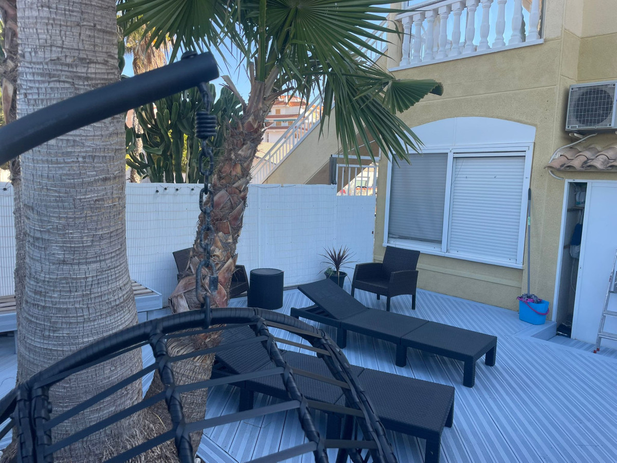 ShowFeedImage House – Detached Villa in Torrevieja