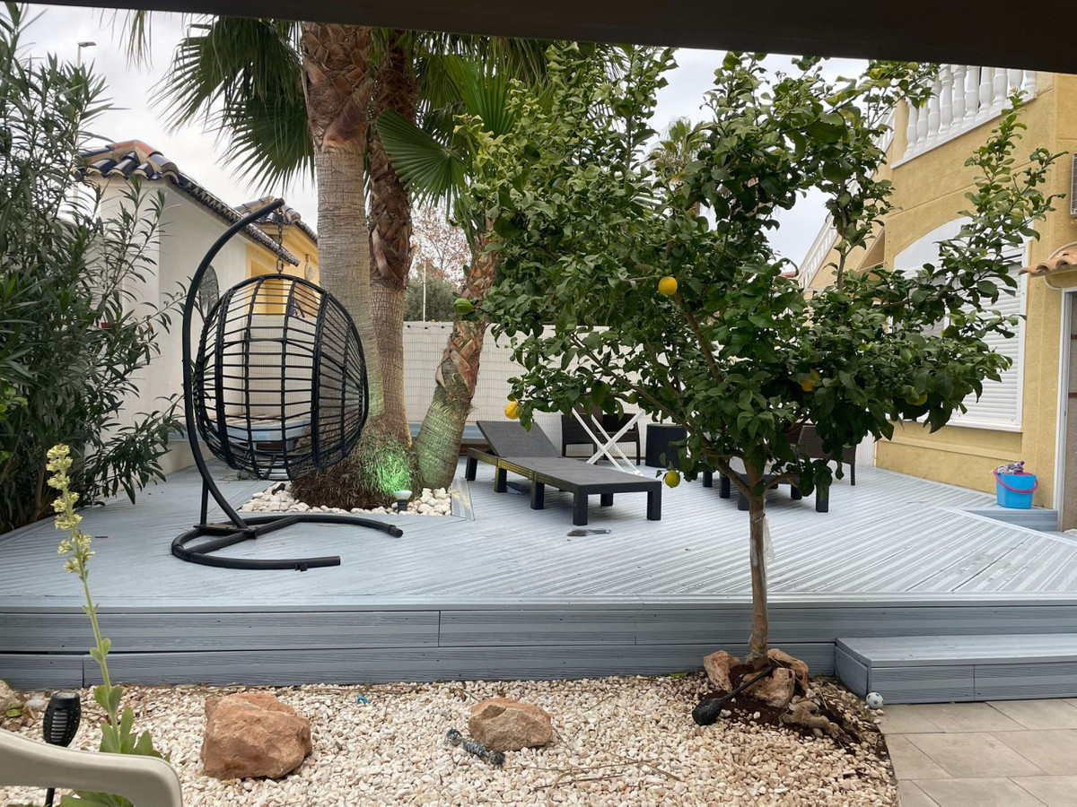 ShowFeedImage House – Detached Villa in Torrevieja