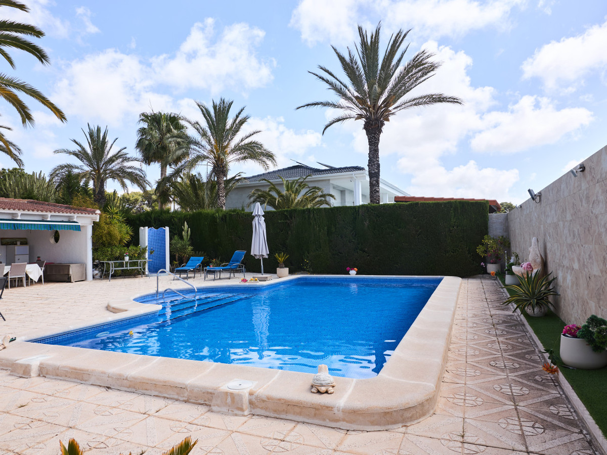 ShowFeedImage House – Detached Villa in Rojales