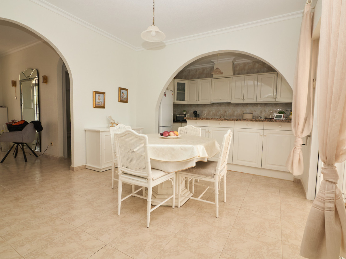 ShowFeedImage House – Detached Villa in Rojales
