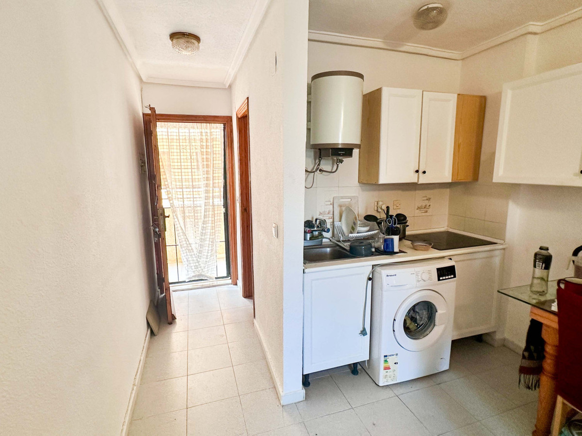 ShowFeedImage Apartment – Middle Floor Studio in Torrevieja