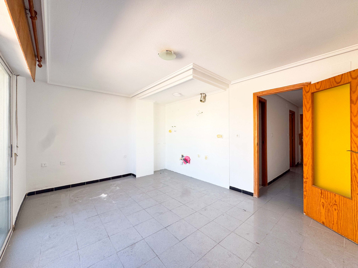 ShowFeedImage Apartment – Penthouse in Torrevieja