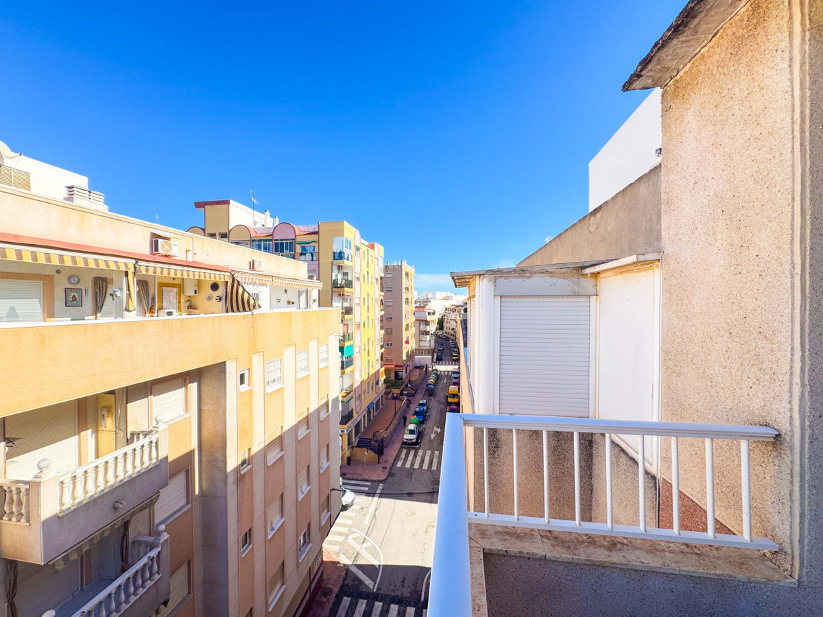 ShowFeedImage Apartment – Penthouse in Torrevieja