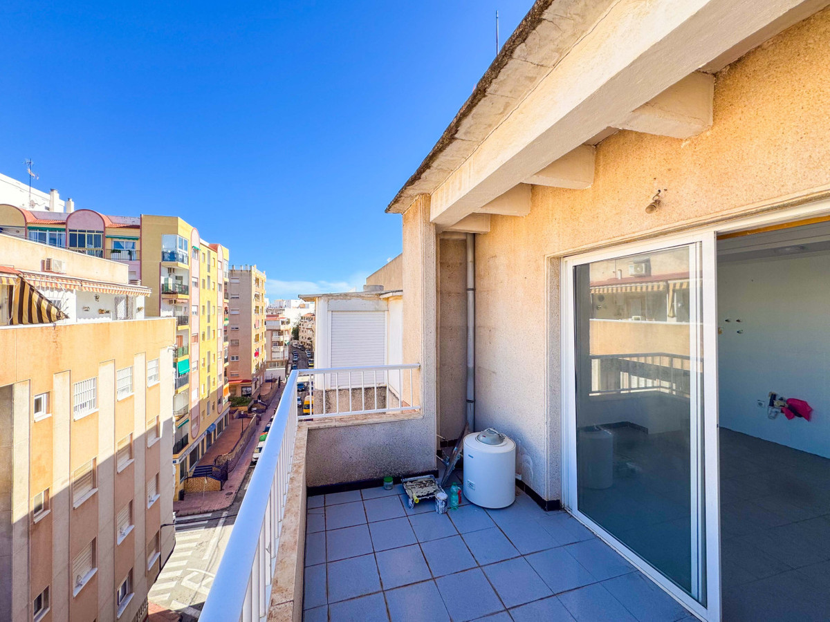 ShowFeedImage Apartment – Penthouse in Torrevieja