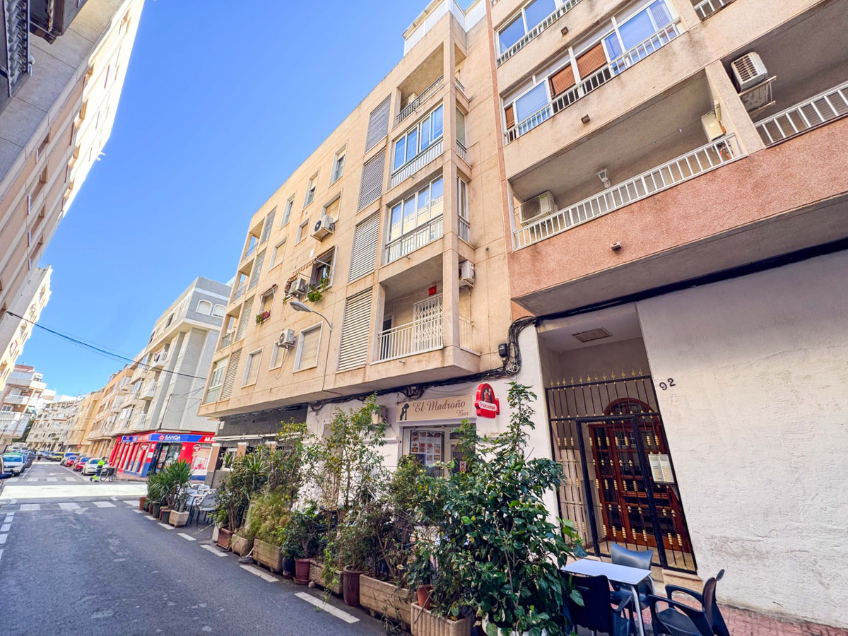 ShowFeedImage Apartment – Penthouse in Torrevieja