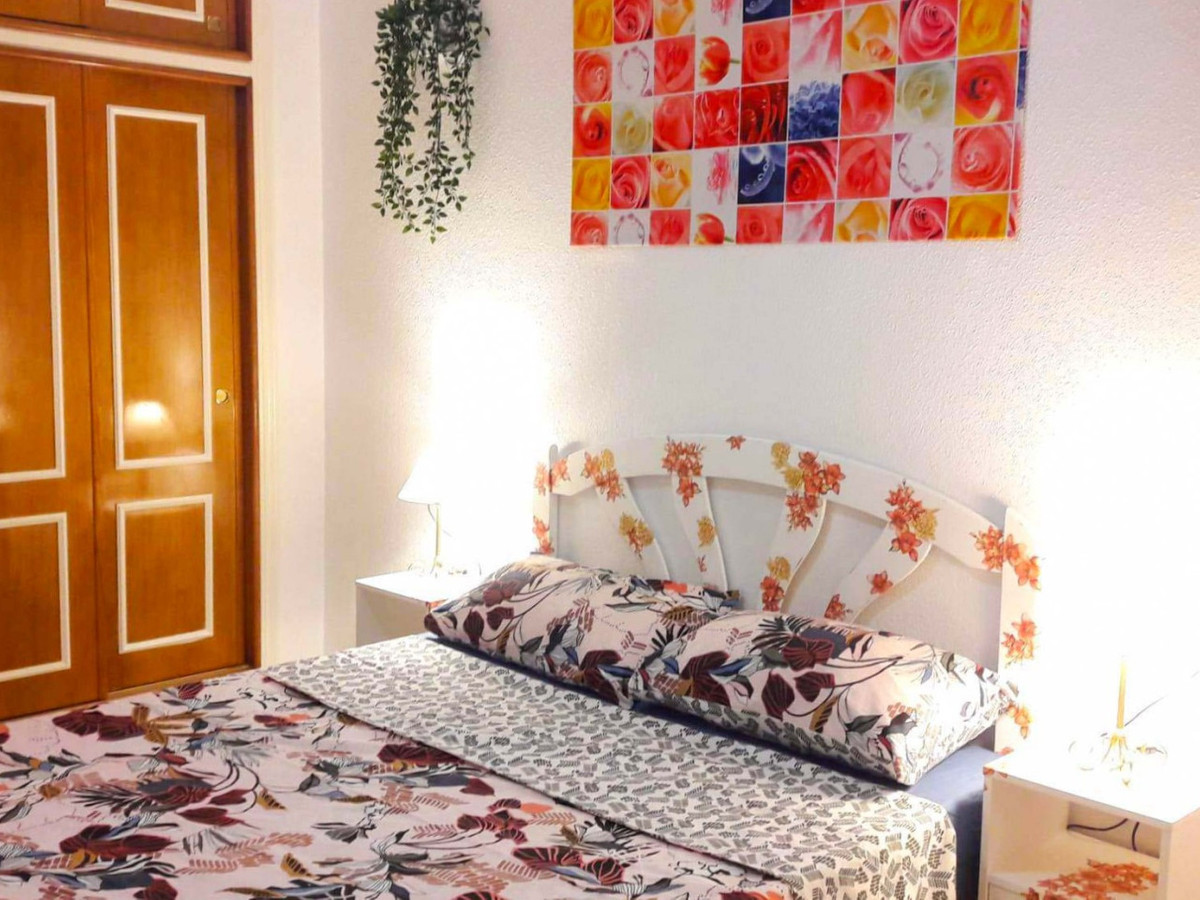 ShowFeedImage Apartment – Middle Floor Apartment in Alicante City