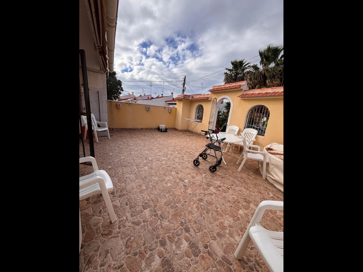 ShowFeedImage House – Detached Villa in Torrevieja