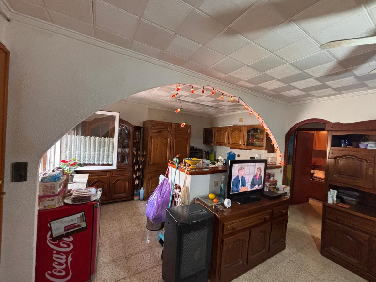 ShowFeedImage House – Detached Villa in Torrevieja