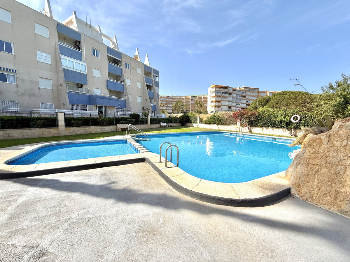 ShowFeedImage Apartment – Middle Floor Apartment in Torrevieja