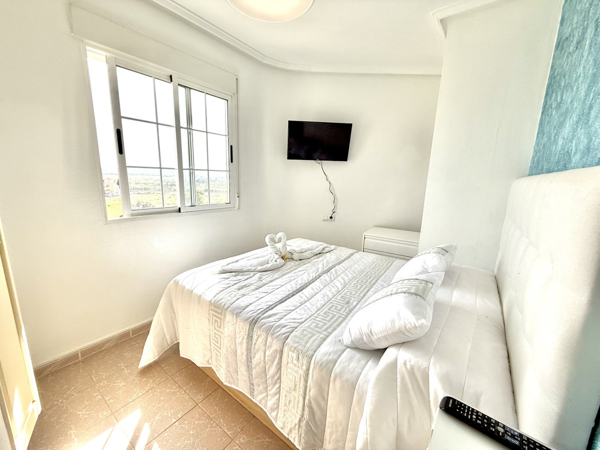 ShowFeedImage Apartment – Middle Floor Apartment in Torrevieja