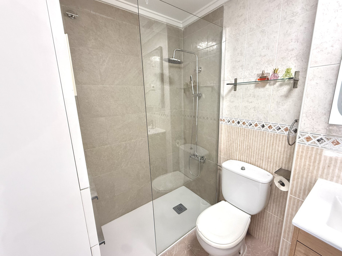 ShowFeedImage Apartment – Middle Floor Apartment in Torrevieja