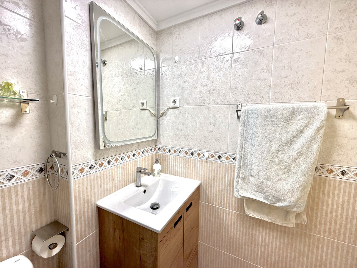 ShowFeedImage Apartment – Middle Floor Apartment in Torrevieja