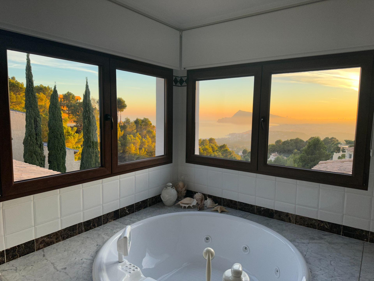 ShowFeedImage House – Bungalow in Altea