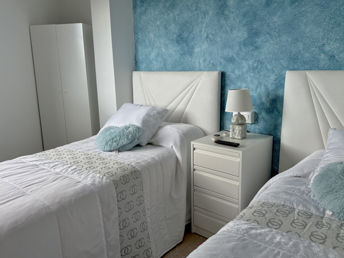 ShowFeedImage Apartment – Middle Floor Apartment in Torrevieja