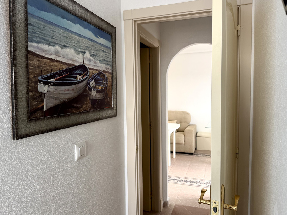 ShowFeedImage Apartment – Middle Floor Apartment in Torrevieja