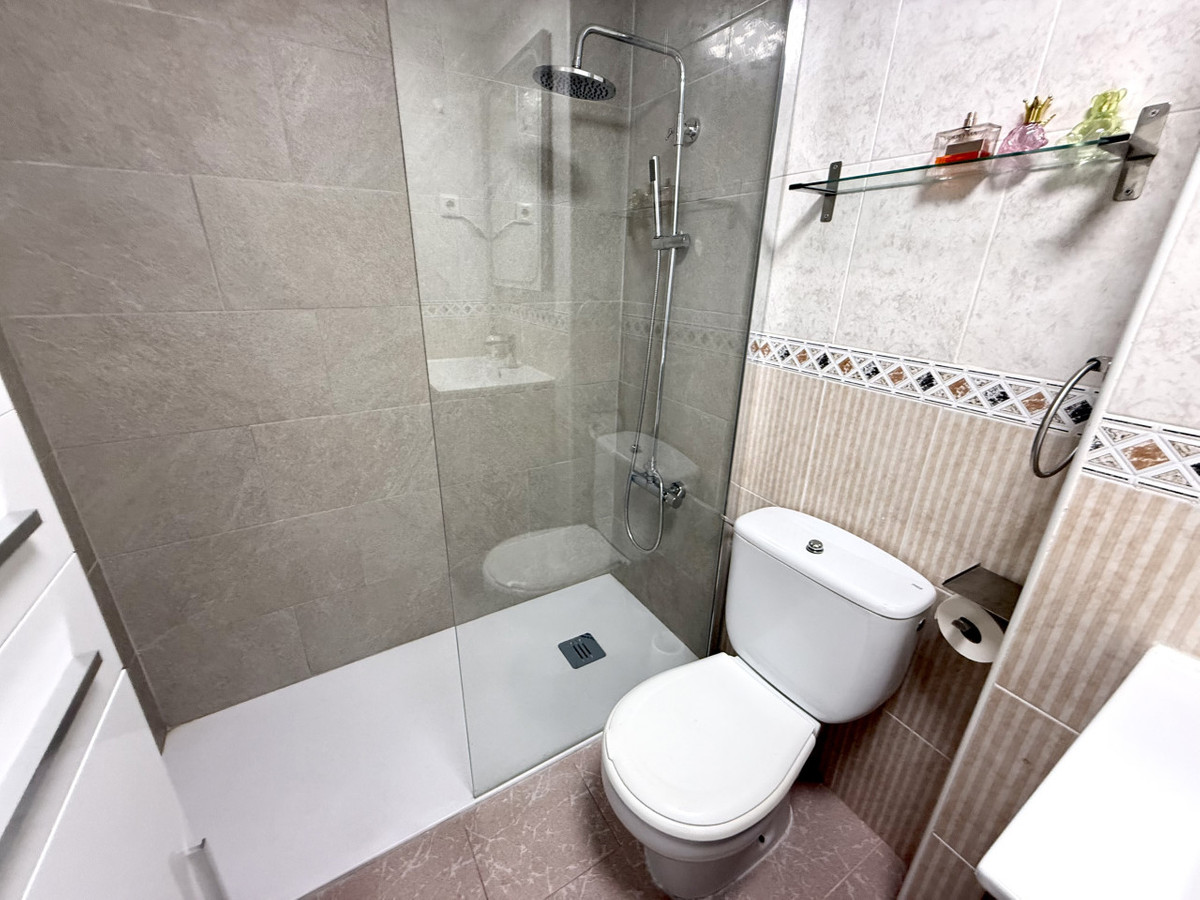 ShowFeedImage Apartment – Middle Floor Apartment in Torrevieja