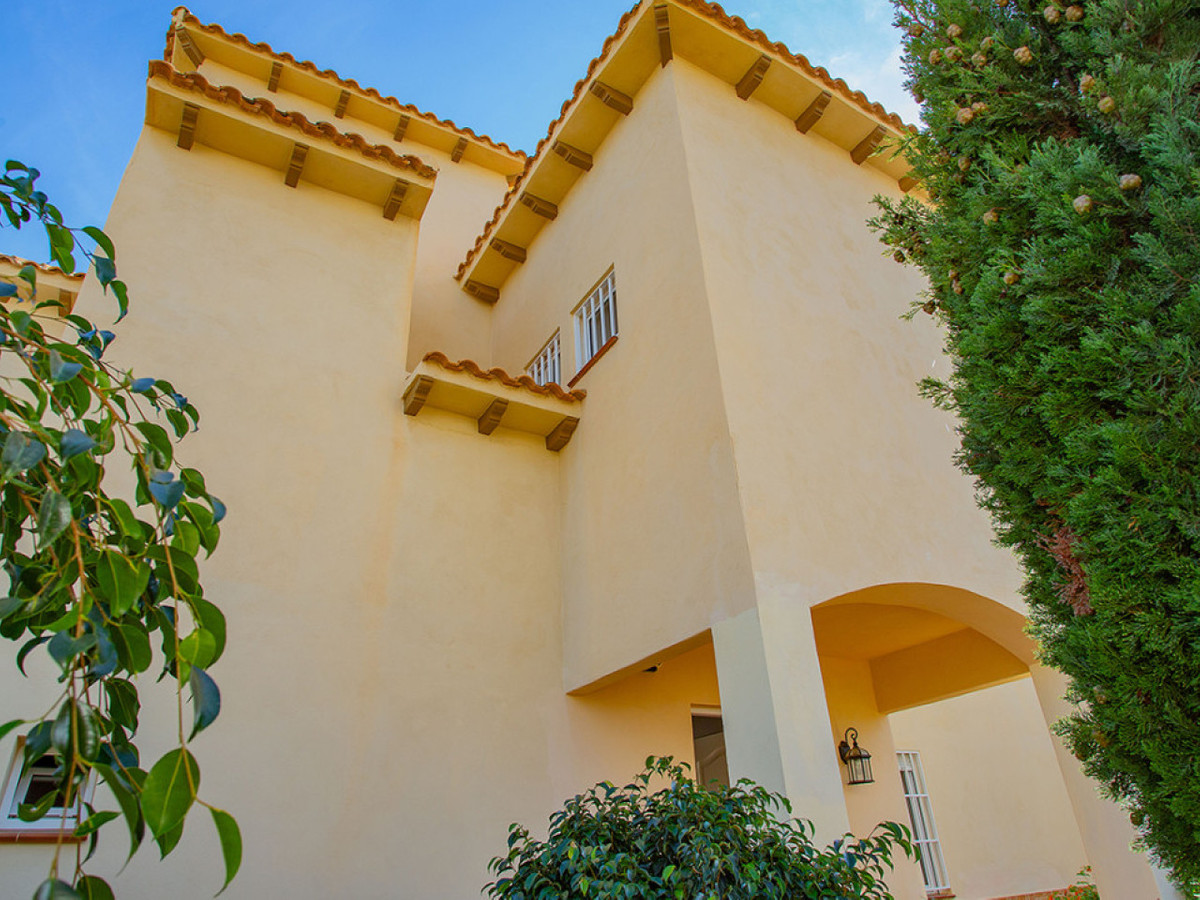 House – Detached Villa in Torrevieja