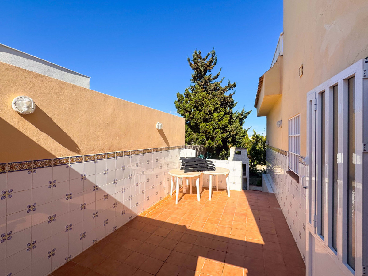 House – Detached Villa in Torrevieja