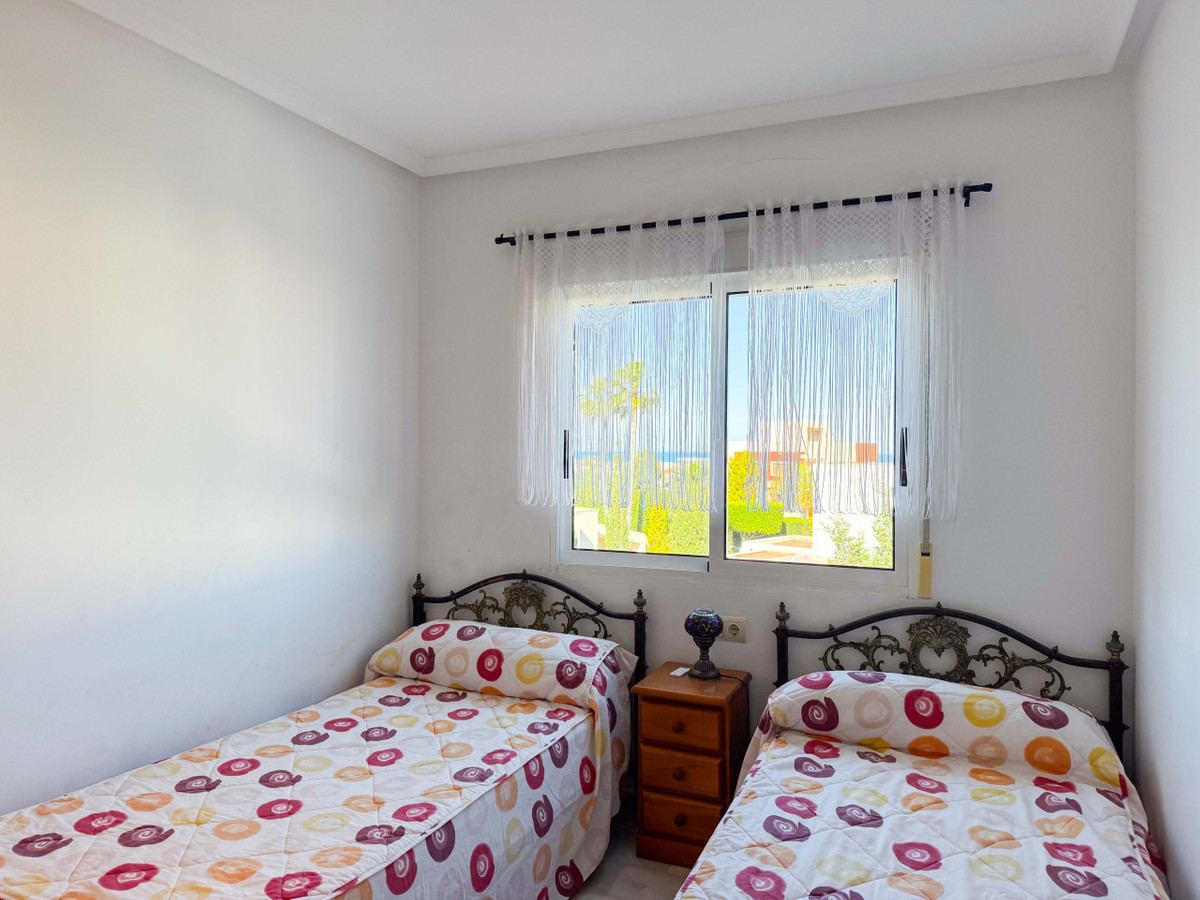 House – Detached Villa in Torrevieja