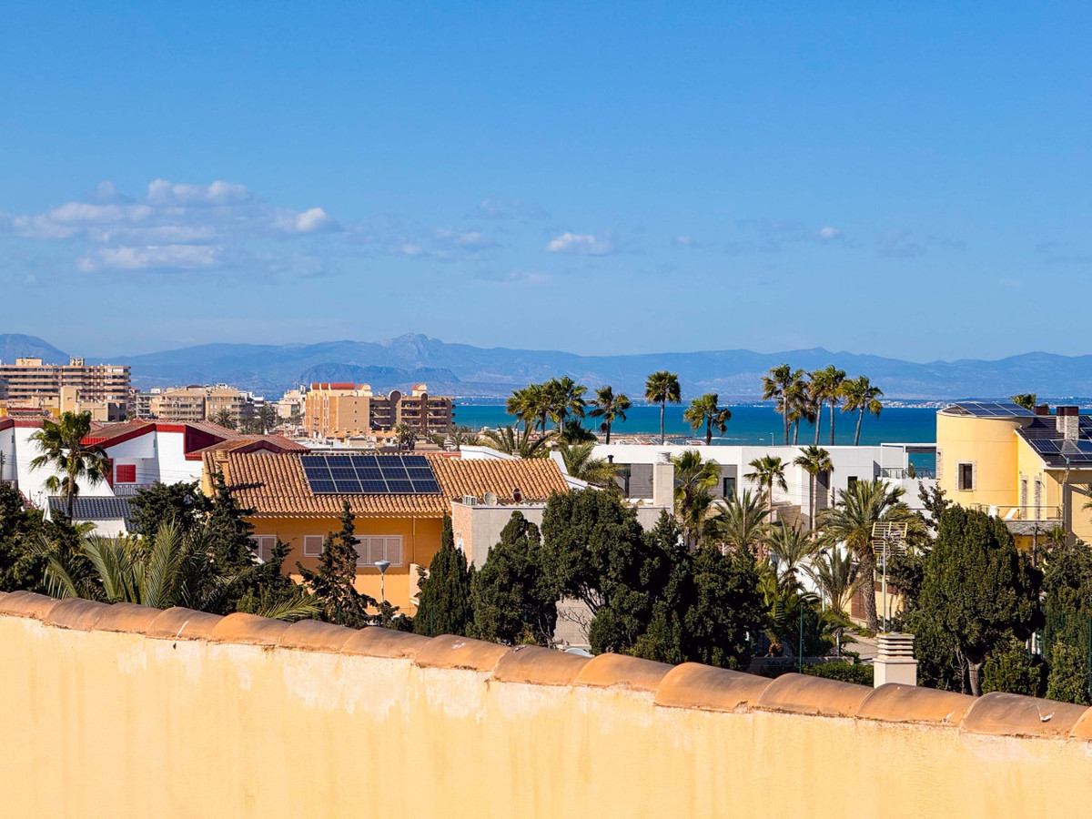 House – Detached Villa in Torrevieja