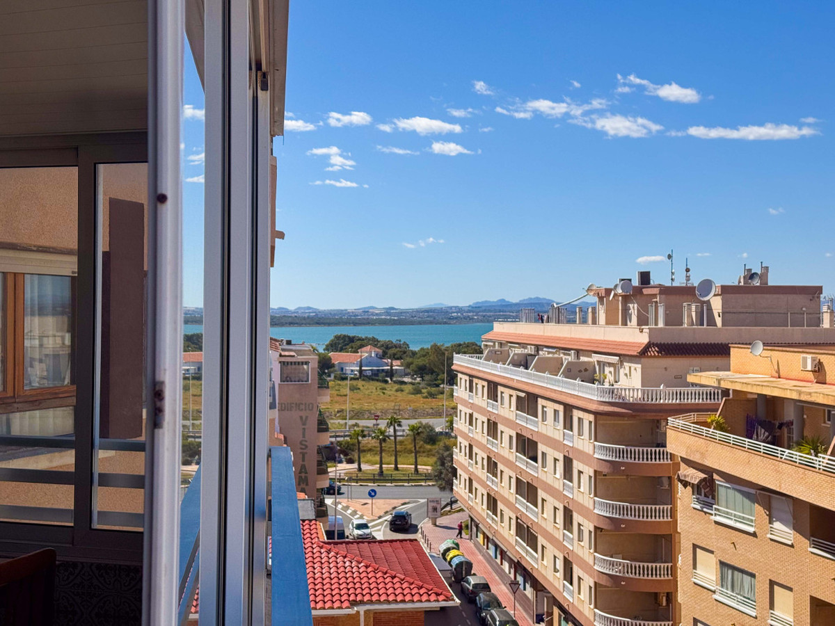 ShowFeedImage Apartment – Middle Floor Apartment in Torrevieja