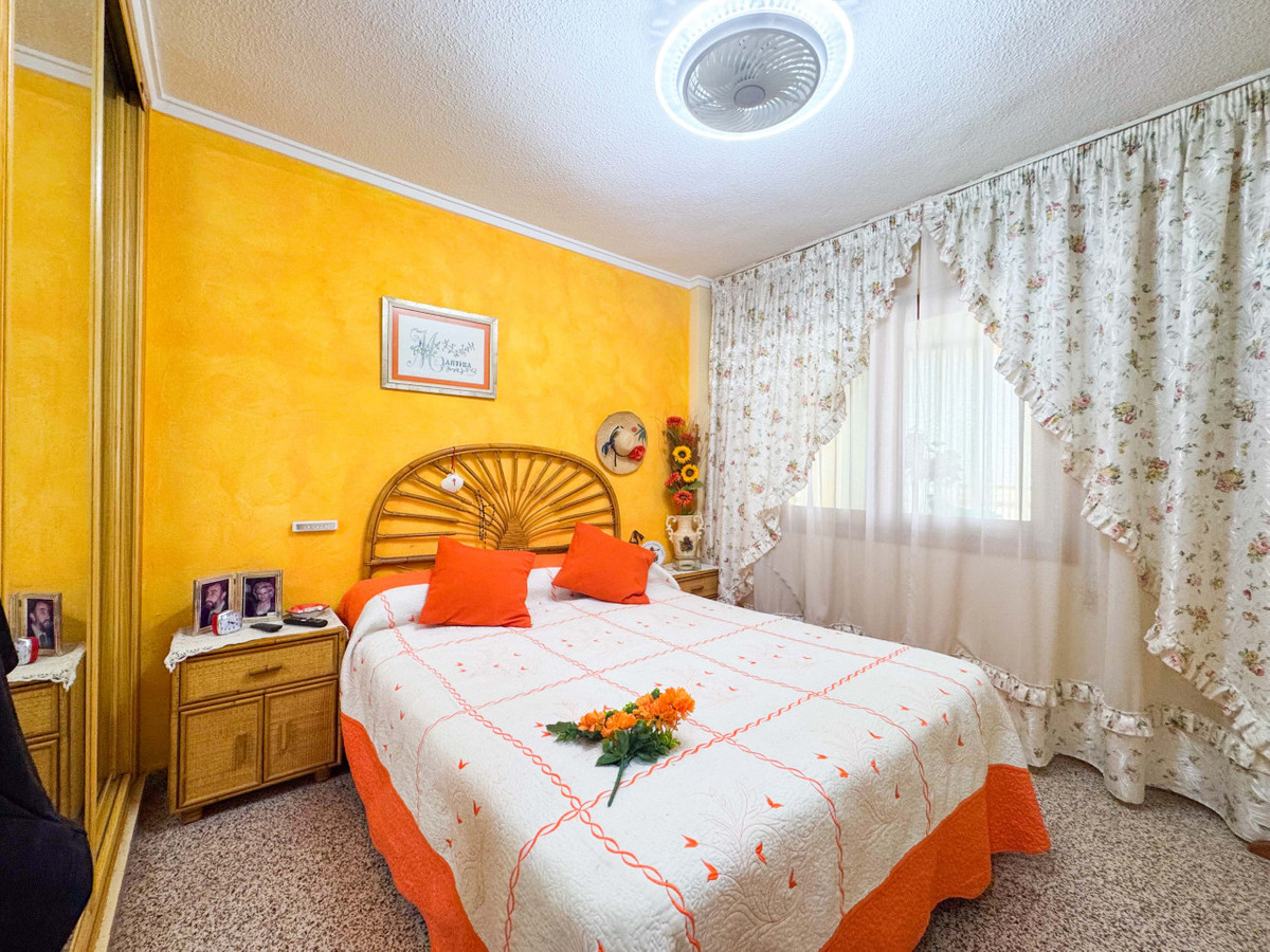 ShowFeedImage Apartment – Middle Floor Apartment in Torrevieja