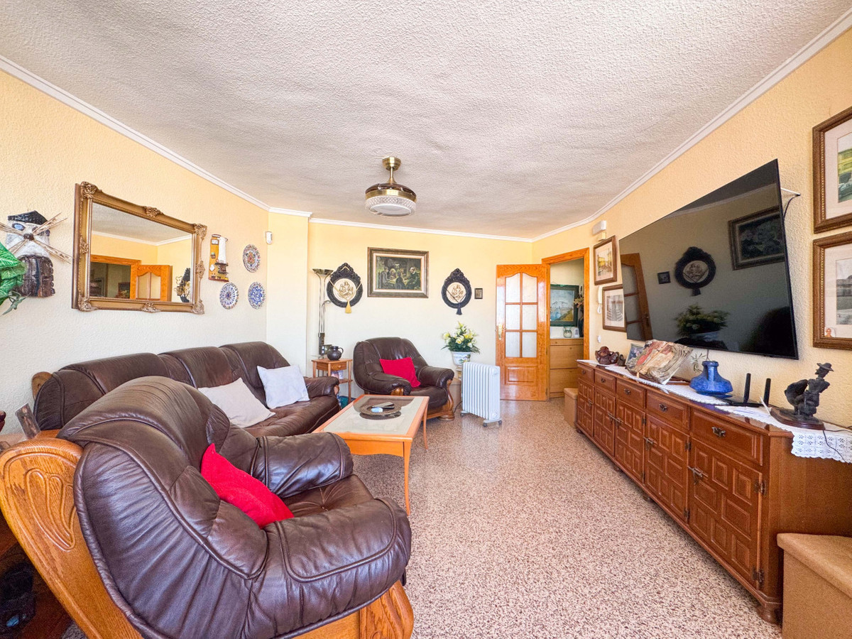ShowFeedImage Apartment – Middle Floor Apartment in Torrevieja