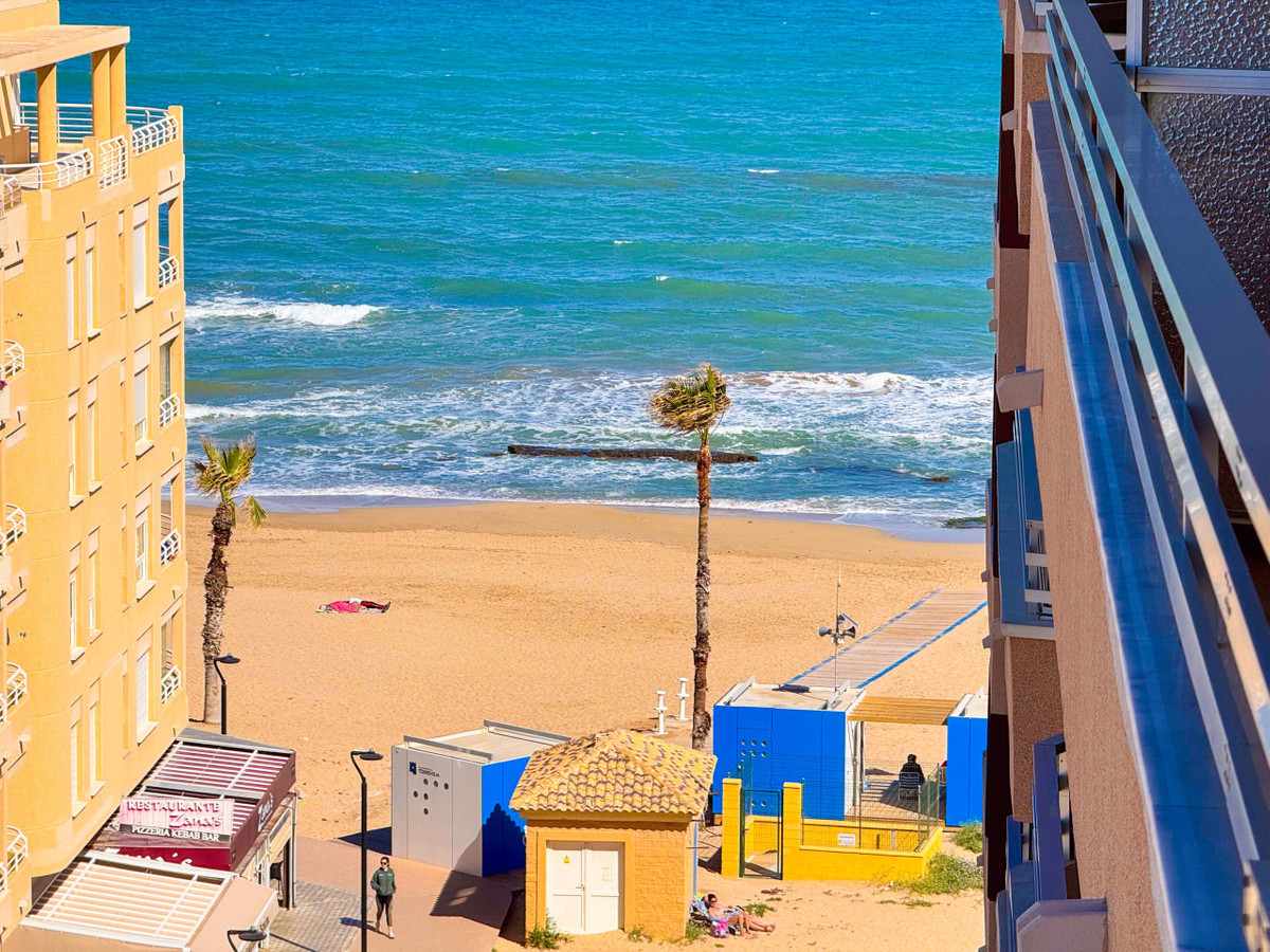 ShowFeedImage Apartment – Middle Floor Apartment in Torrevieja