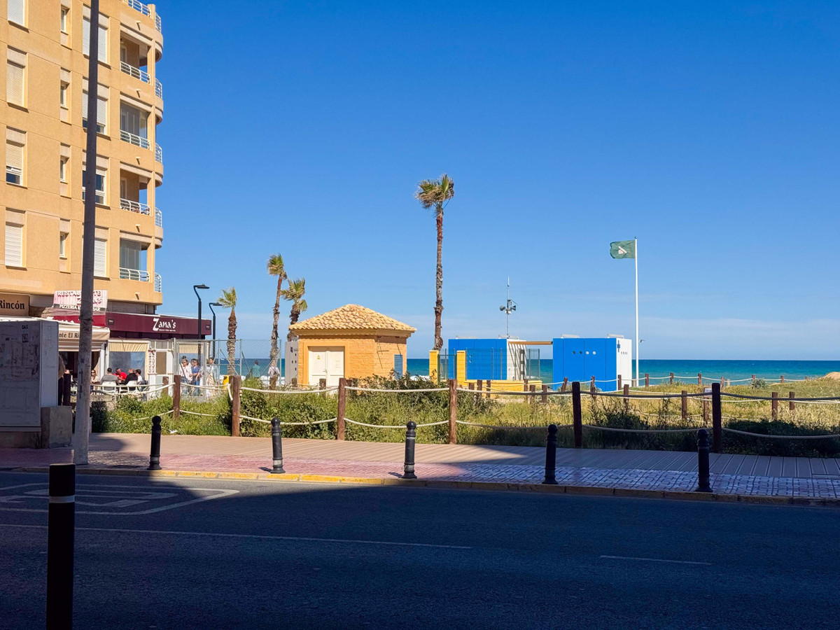 ShowFeedImage Apartment – Middle Floor Apartment in Torrevieja