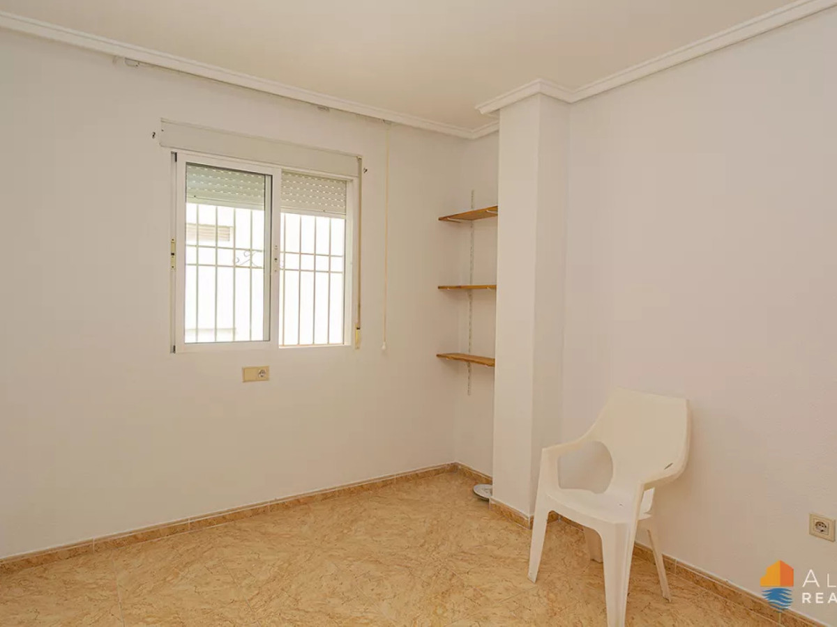 ShowFeedImage Apartment – Penthouse in Torrevieja