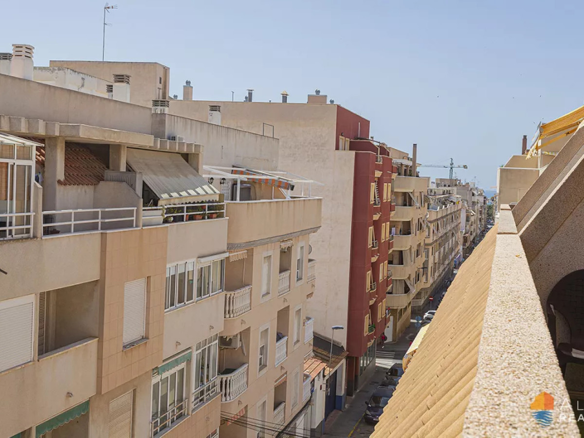 ShowFeedImage Apartment – Penthouse in Torrevieja