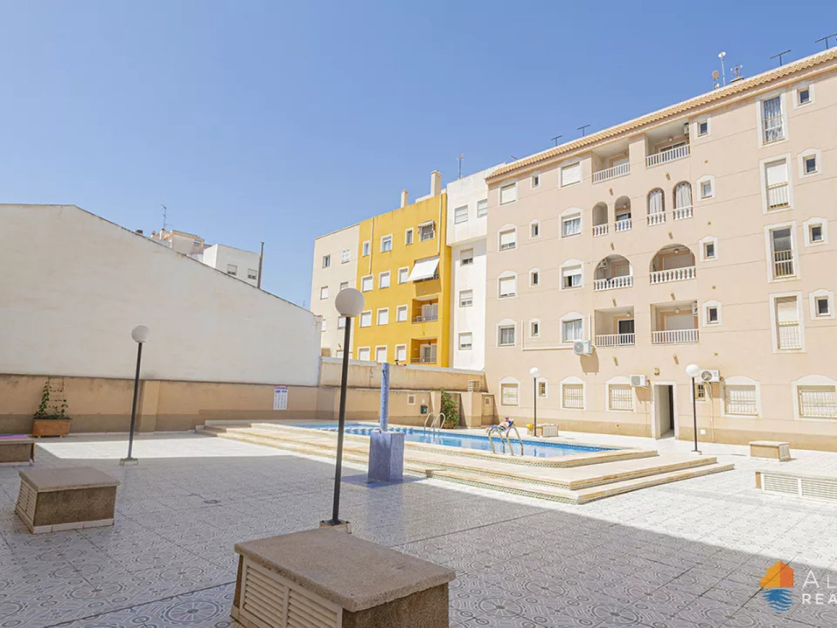 ShowFeedImage Apartment – Penthouse in Torrevieja