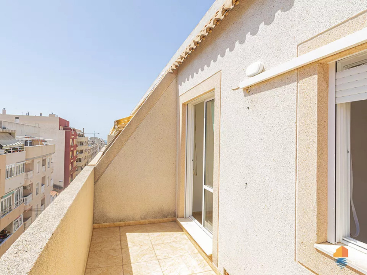 ShowFeedImage Apartment – Penthouse in Torrevieja