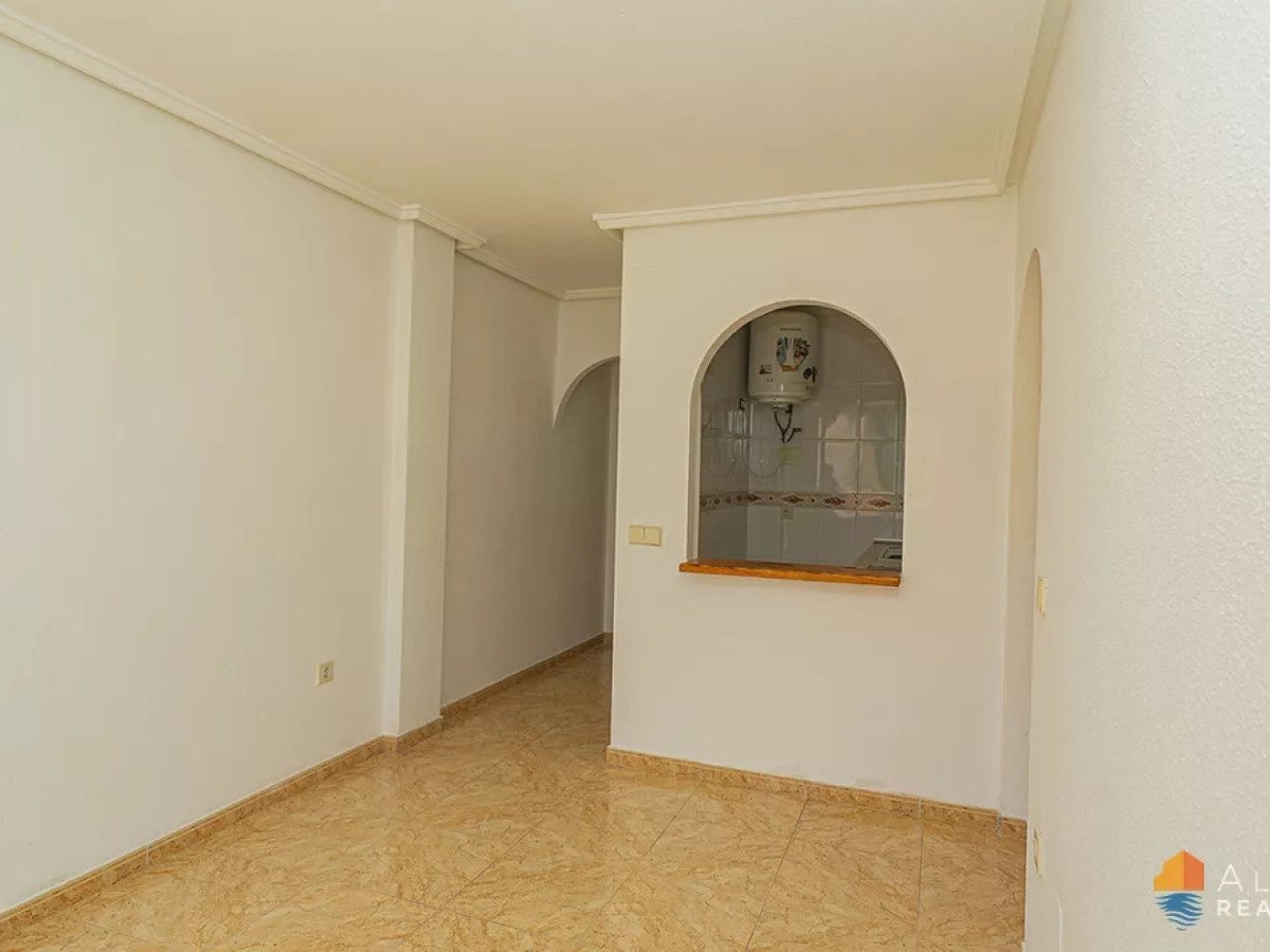 ShowFeedImage Apartment – Penthouse in Torrevieja