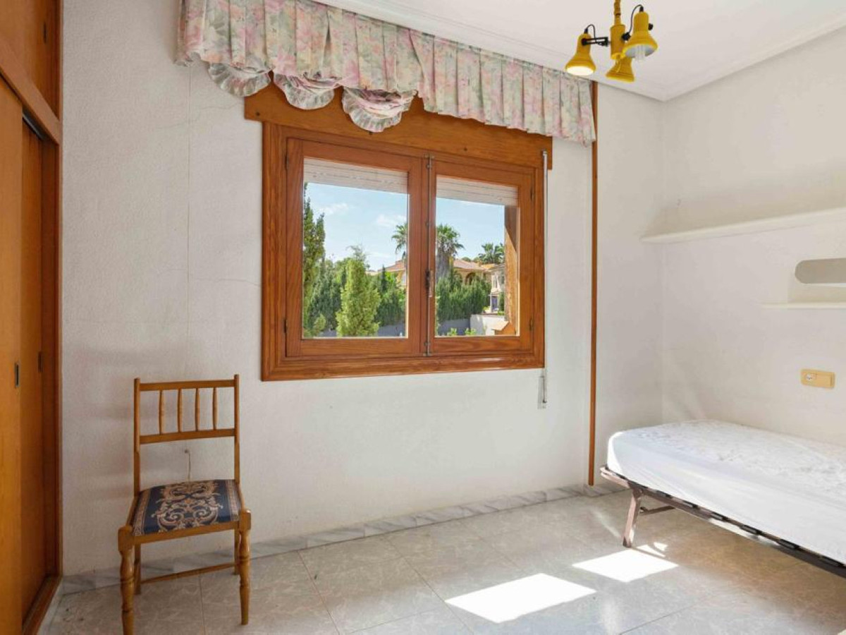 ShowFeedImage House – Detached Villa in Orihuela