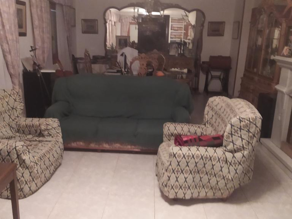 ShowFeedImage House – Detached Villa in Orihuela