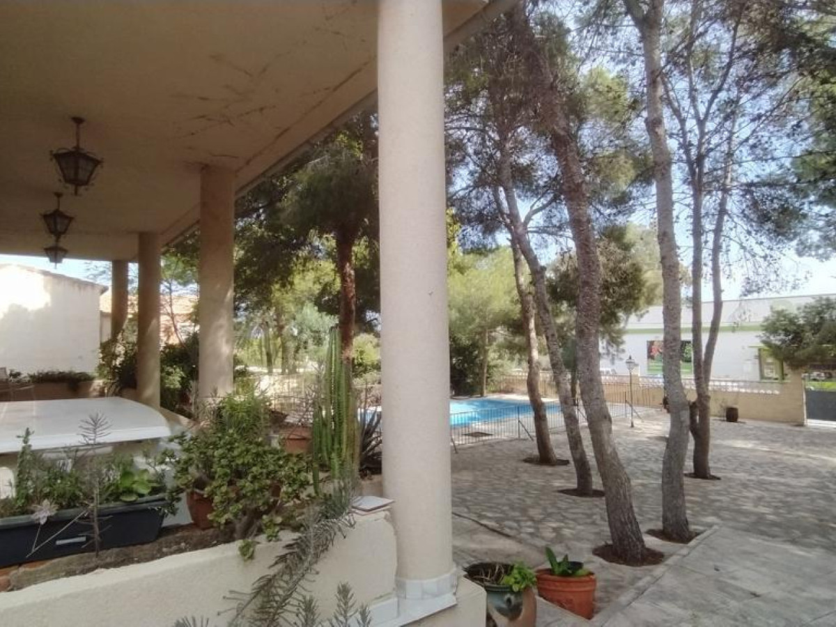 ShowFeedImage House – Detached Villa in Orihuela