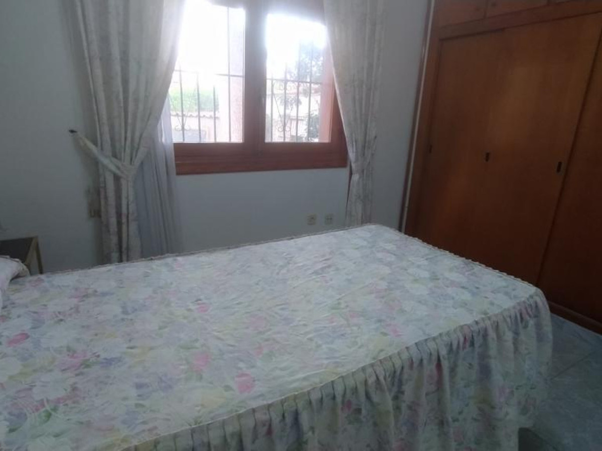 ShowFeedImage House – Detached Villa in Orihuela