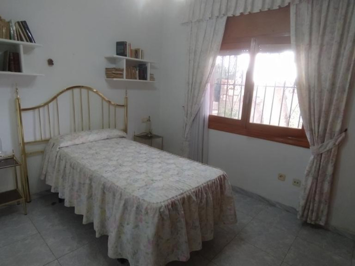 ShowFeedImage House – Detached Villa in Orihuela