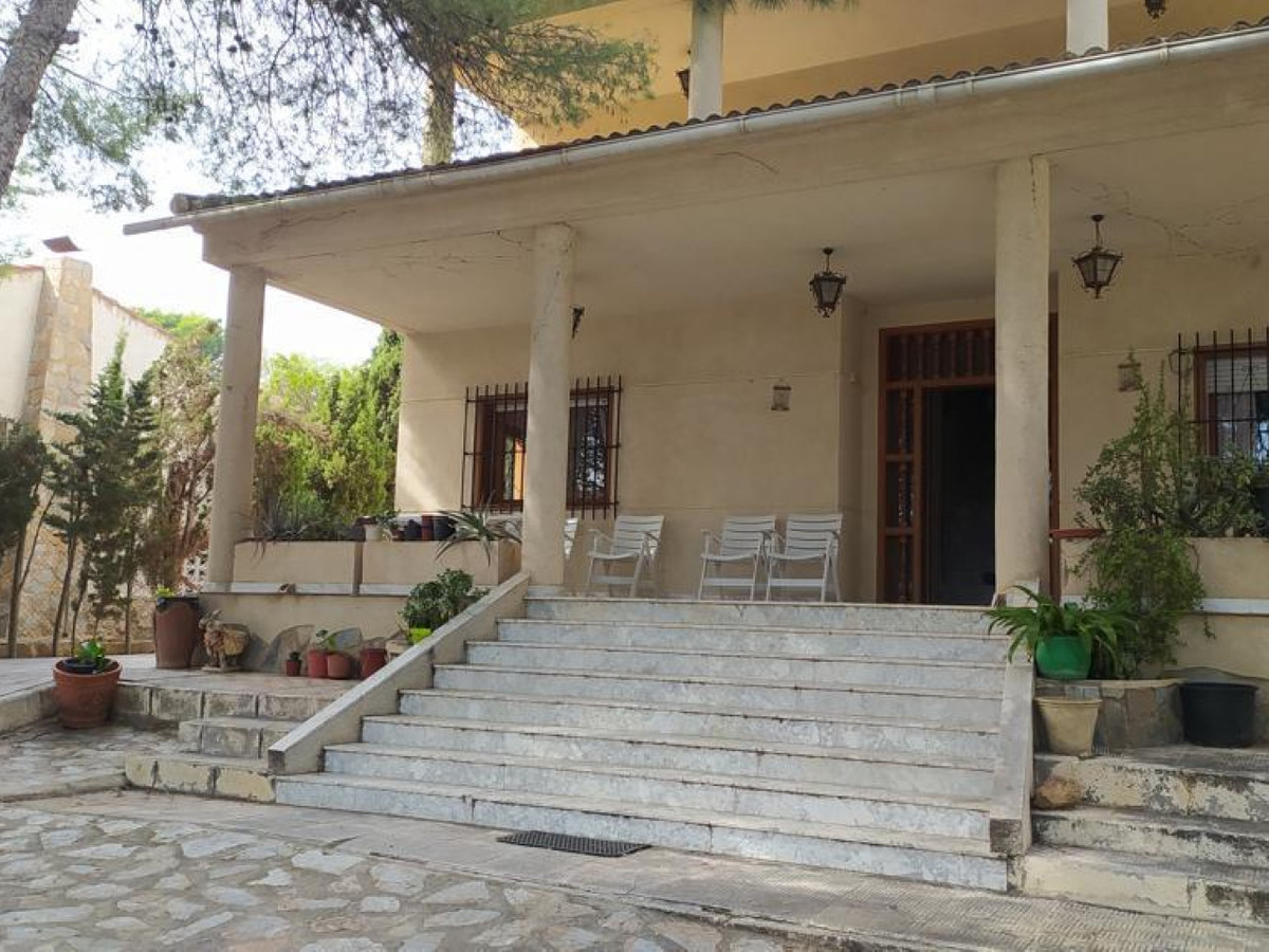 ShowFeedImage House – Detached Villa in Orihuela